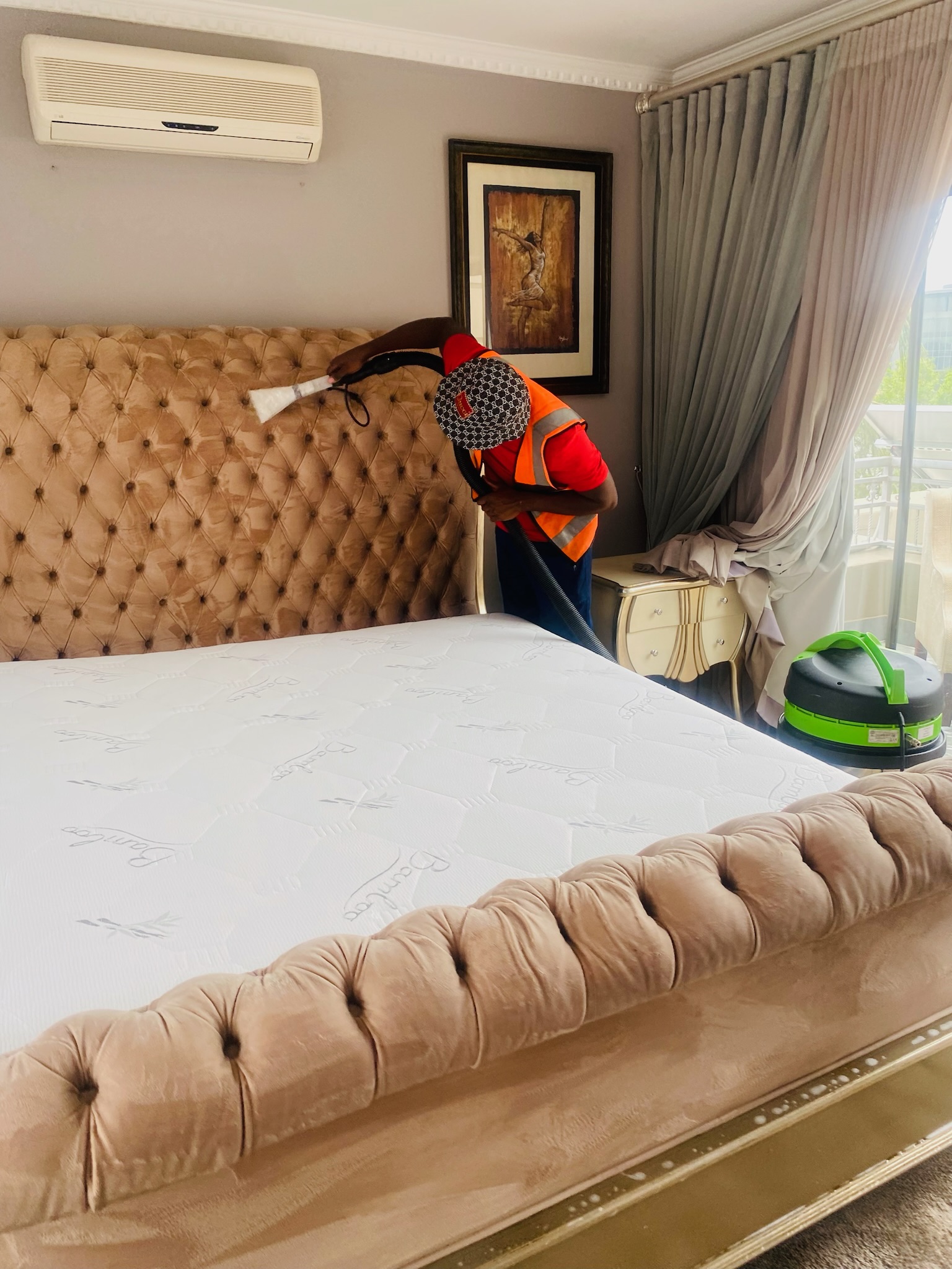 Headboards cleaning