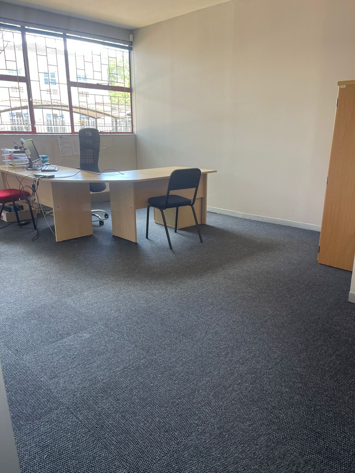 Fitted Carpets / Tiles cleaning